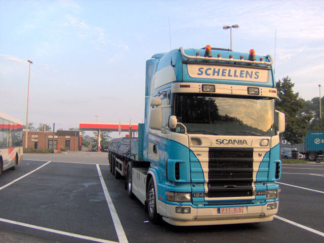 Scania-164-L-480-Schellens-Rouwet-111106-01-B.jpg