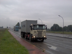 Scania-113-M-320-Rouwet-111106-01-B