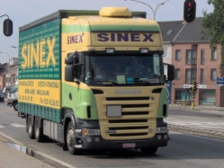 Scania-R-580-Sinex-Rouwet-310806-01-B
