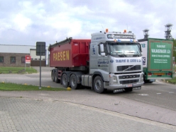 Volvo-FH12-deCoster-Rouwet-300906-03-B