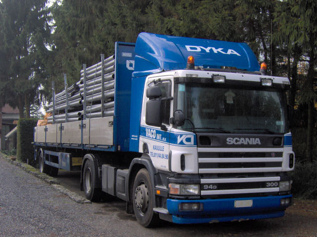 Scania-94-D-300-Dyka-Rouwet-281106-02-B.jpg