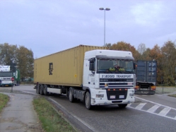 DAF-95-XF-S-Jegers-Rouwet-281106-01-B