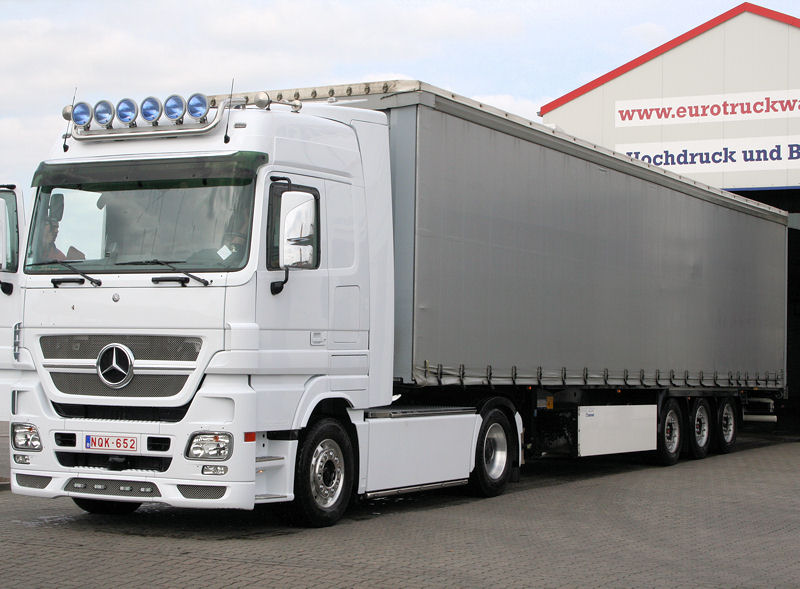 MB-Actros-MP2-1861-weiss-Reck-140507-03-B.jpg - Marco Reck