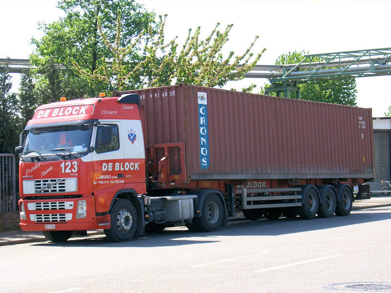 BE-Volvo-FH12-de-Blok-Szy-150708-01.jpg - Trucker Jack