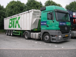 BE-MB-Actros-MP2-1844-Jost-Holz-020608-01