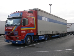 BE-Volvo-FH12-Matthieu-Holz-020608-02