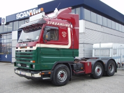 Scania-143-M-450-Holz-310807-01-BE