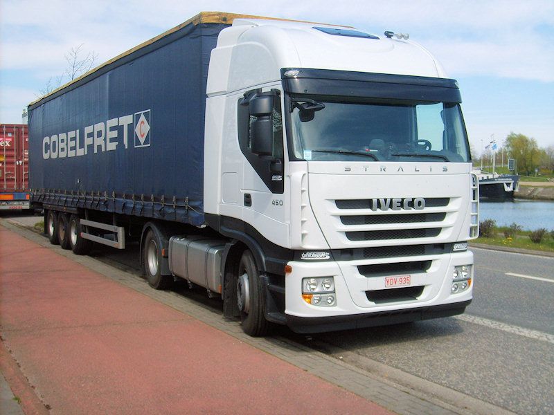 BE-Iveco-Stralis-AS-II-440-S-45-weiss-Rouwet-130508-01.jpg