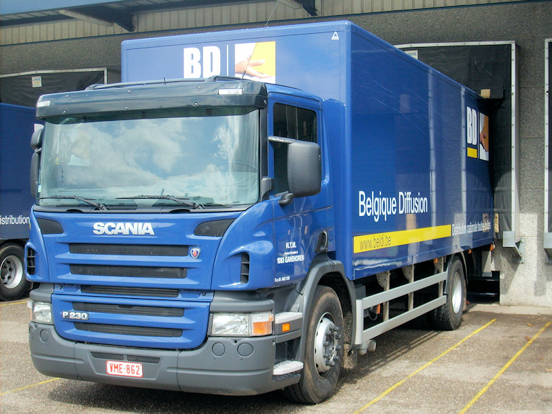 BE-Scania-P-230-blau-Rouwet-130508-02.jpg