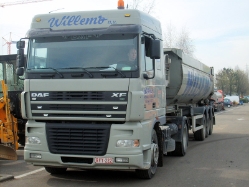 BE-DAF-XF-Willemo-Rouwet-130508-01