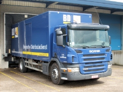 BE-Scania-P-230-blau-Rouwet-130508-01
