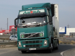 BG-Volvo-FH12-420-green-060409-1
