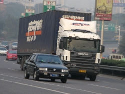 Scania-4er-Jason-Liu-041207-01-CHI