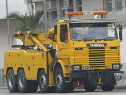 Scania-143-E-450-gelb-Wong-240305-01