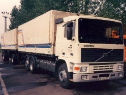 Volvo-F12-weiss-AKuechler-240105-01