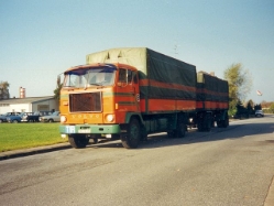 Volvo-F88-orange-AKuechler-240105-01