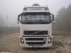EST-Volvo-FH-440-Jonex-Halasz-121008-01