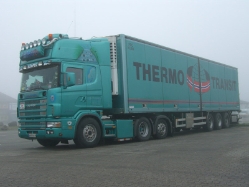 FIN-Scania-164-L-580-Thermo-Transit-gruen-Stober-290208-01