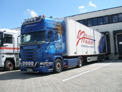 FIN-Scania-R-blau-Holz-020709-06