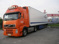 FIN-Volvo-FH-480-TNT-Holz-250609-01