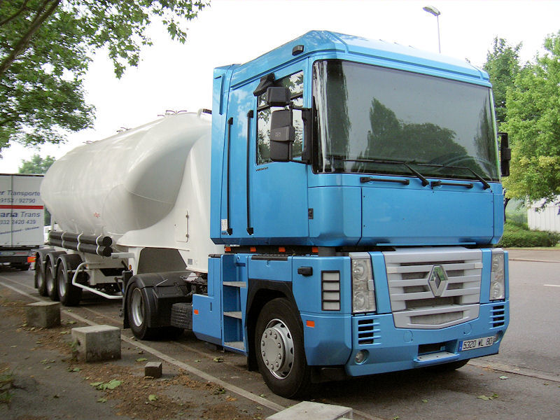 FR-Renault-Magnum-blau-Szy-150708-01.jpg - Trucker Jack