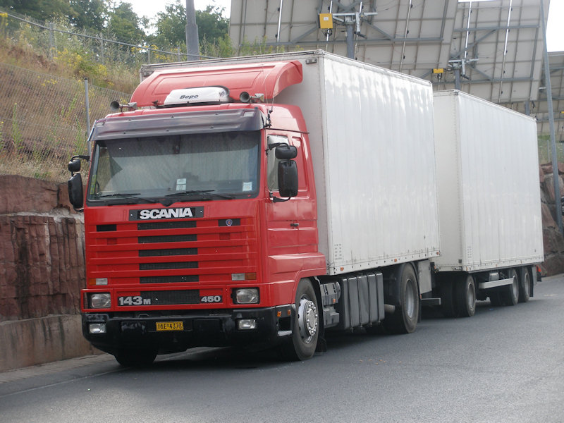 GR-Scania-143-M-450-rot-Holz-260808-03.jpg