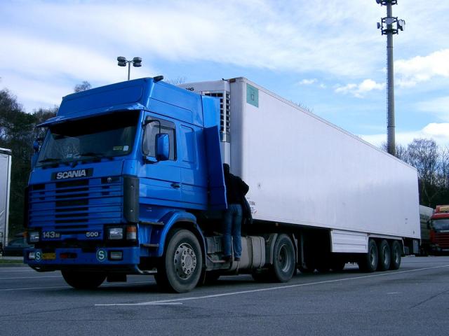 Scania-143-M-500-KUEKOSZ-Szy-270304-1-GR.jpg - Trucker Jack