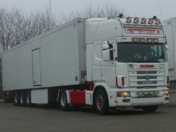 GR-Scania-4er-Intercargo-Stober-290208-01