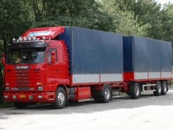 Scania-143-M-420-rot-Schiffner-060406-01-GR