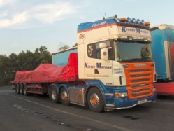 Scania-R-580-Kerbey-Holz-310706-01-GB