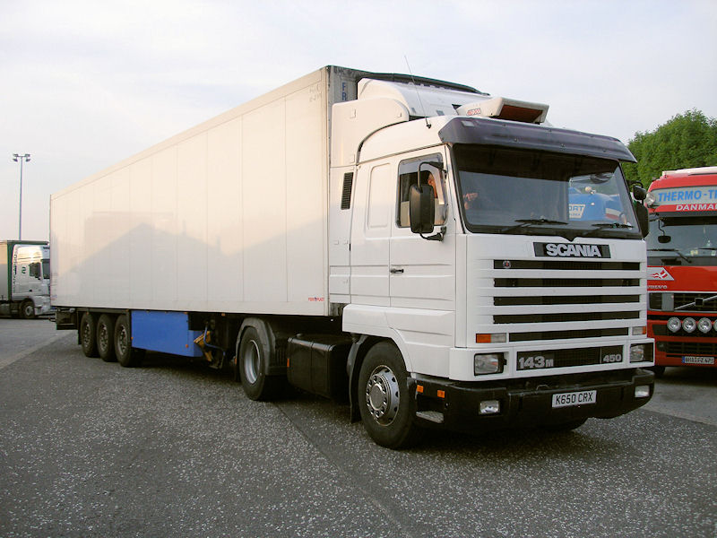 GB-Scania-143-M-450-weiss-Holz-250609-01.jpg - Frank Holz