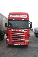 GB-Scania-R-500-Morgan-Fitjer-110710-03