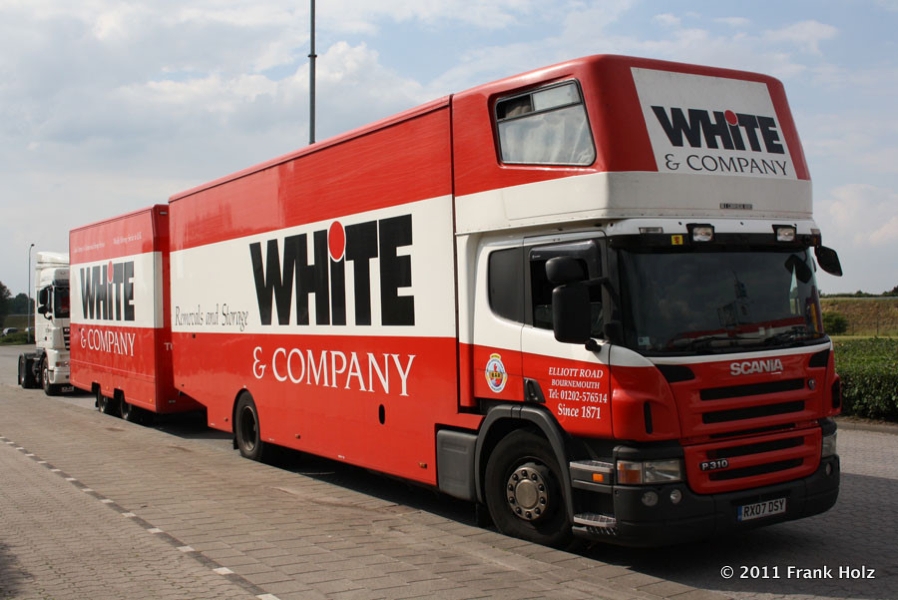 GB-Scania-P-310-White-Holz-090711-01.jpg