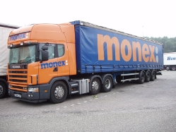 Scania-164-L-480-Monex-Holz-310807-01-GB