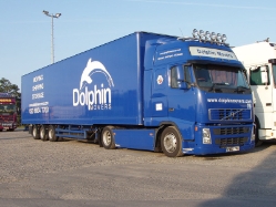 Volvo-FH12-Dolphin-Holz-220807-01-GB
