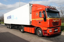 GB-Iveco-Stralis-AS-440-S-48-Manfreight-Fitjer-050509-02