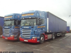 Scania-R-420-blau-rot-Engel-120406-05-GB