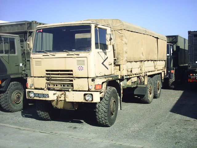 Bedford-TM-6x6-Militaer-Rolf-018005-01-GB.jpg