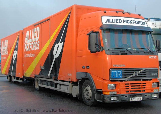 Volvo-FH12-340-Allied-Pickfords-Schiffner-210107-01-GB.jpg - Carsten Schiffner