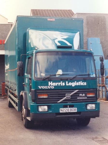 Volvo-FL6-Harris-Thiele-100305-01-GB.jpg - Jörg Thiele