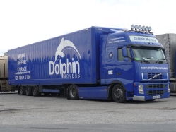 GB-Volvo-FH-Dolphinmovers-MWolf-211208-01