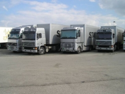 Volvo-Renault-Stage-Reck-200904-1-GB