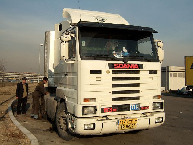 Scania-113-M-360-weiss-Fustinoni-231205-04-IR.jpg