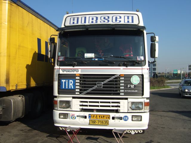 Volvo-F12-Hirsch-Fustinoni-221105-01-IR.jpg