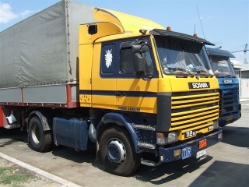 Scania-112-M-360-gelb-Fustinoni-310706-01-IR