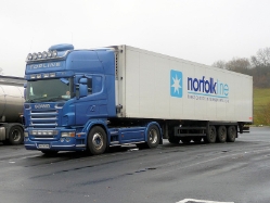 IRL-Scania-R-580-blau-MWolf-031208-01