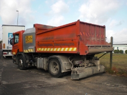 IRL-Scania-94-D-310-rot-Kleinrensing-201209-02