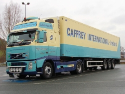 Volvo-FH12-Caffrey-Holz-080407-01-IRL