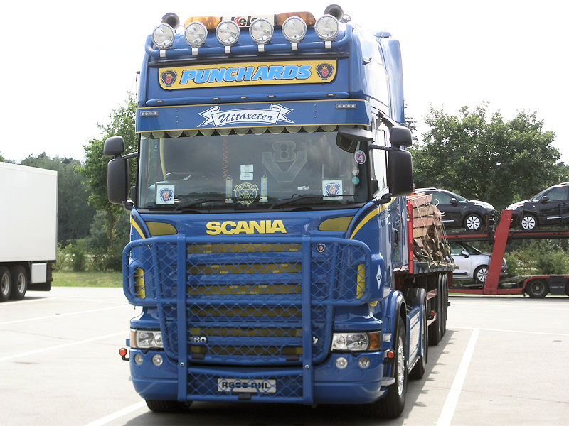 IRL-Scania-R-560-Punchards-Hintermeyer-130910-02.jpg - A. Hintermeyer