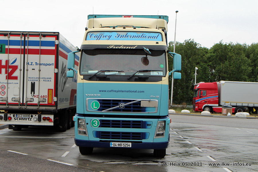 IRL-Volvo-FH12-Caffrey-170511-01.JPG